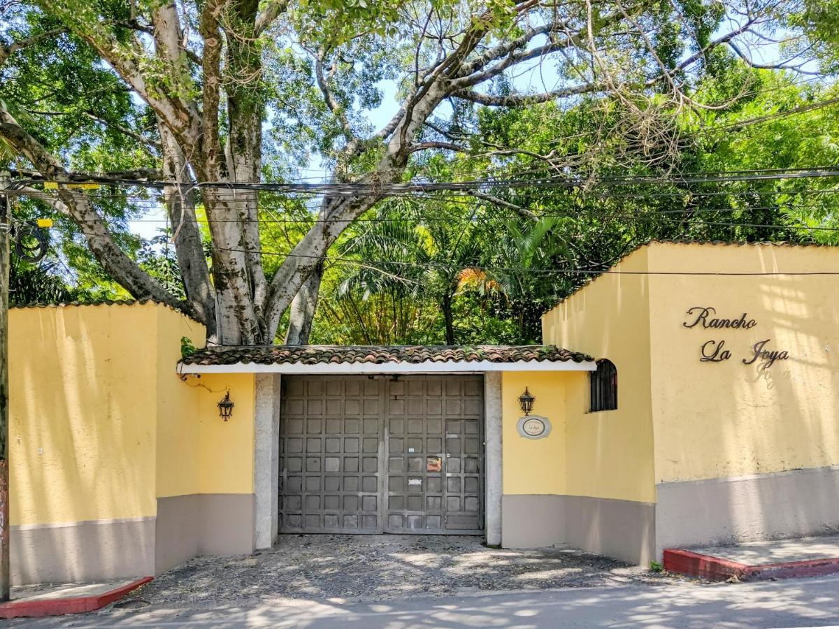 Готель Rancho La Joya Сочітелек Екстер'єр фото